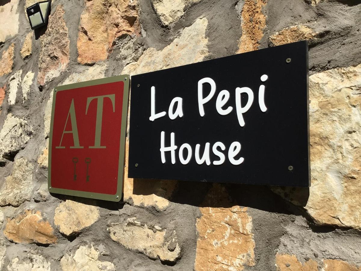 La Pepi House Hotel Arcones Ngoại thất bức ảnh